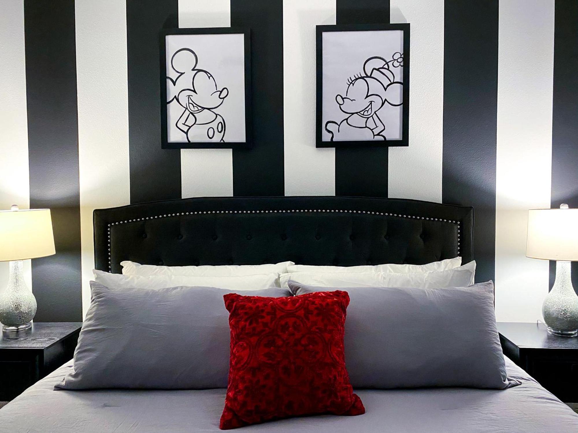 Magical Family Vacation Home Near Disney World At Storey Lake, Star Wars Gameroom, Pool, Theater, Mickey Slide, Sleeps Up To 28 Kissimmee Eksteriør bilde