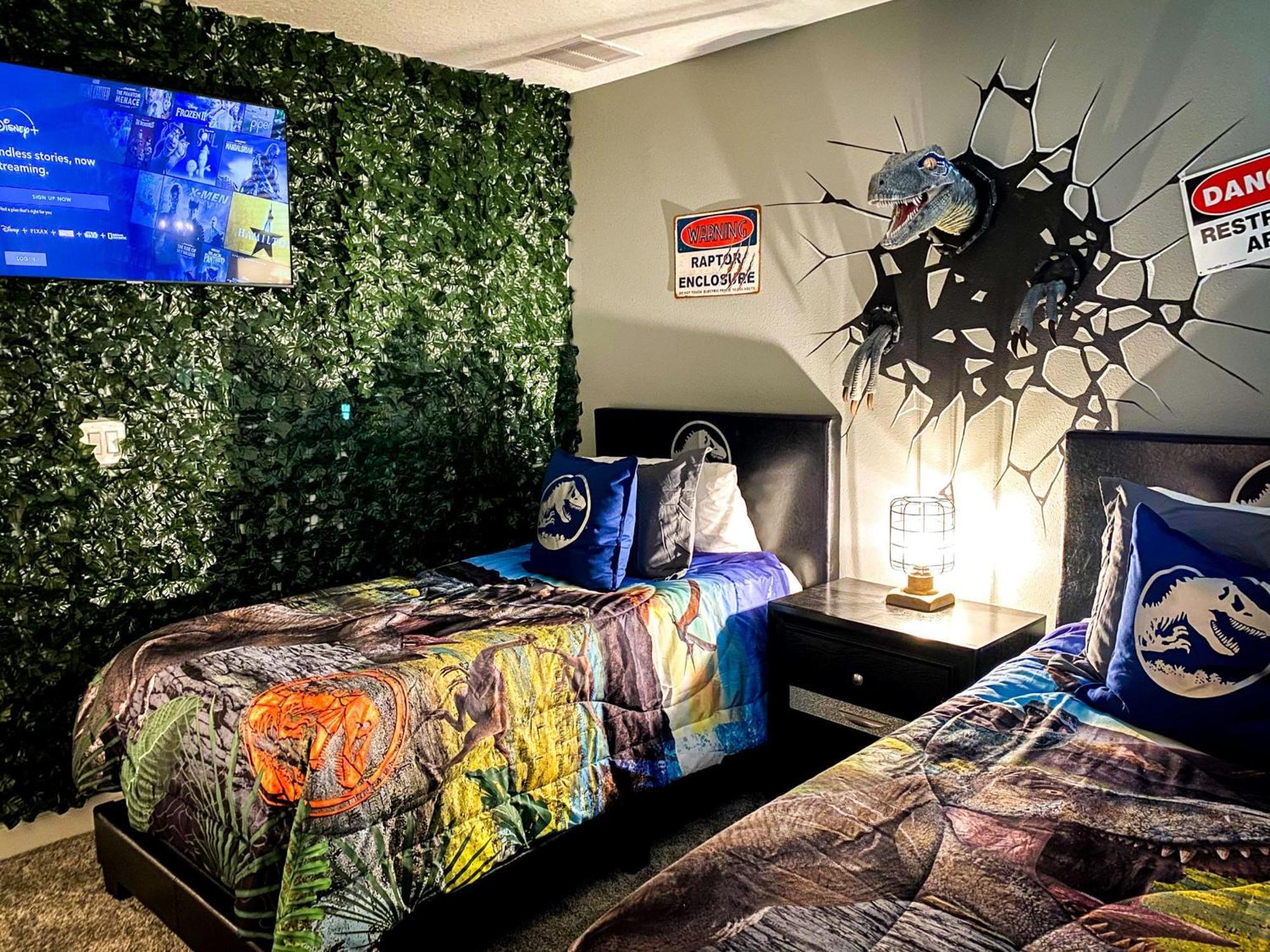 Magical Family Vacation Home Near Disney World At Storey Lake, Star Wars Gameroom, Pool, Theater, Mickey Slide, Sleeps Up To 28 Kissimmee Eksteriør bilde